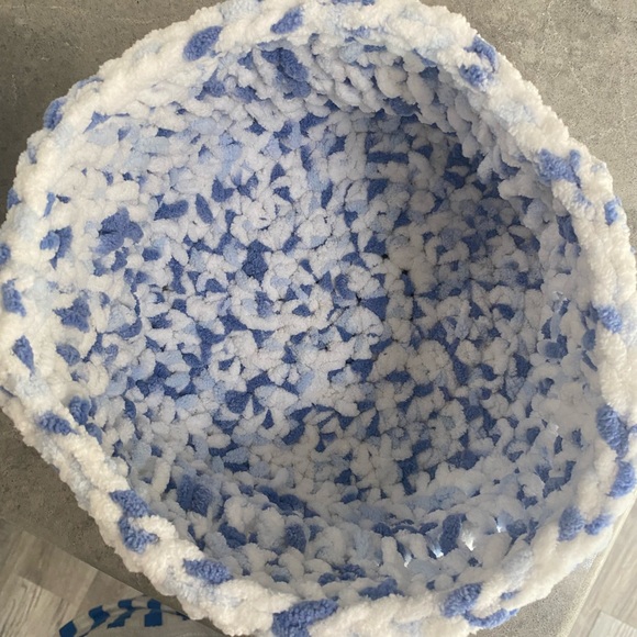 Yarn Basket. Handmade and New! - Picture 2 of 7